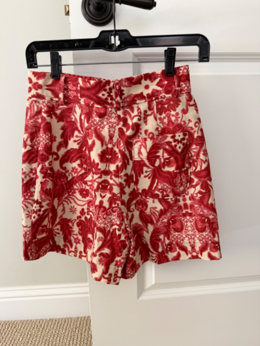SEZANE Alberello Shorts! Size 34/2. Magda Print. Red & Cream Floral. - Picture 6 of 6
